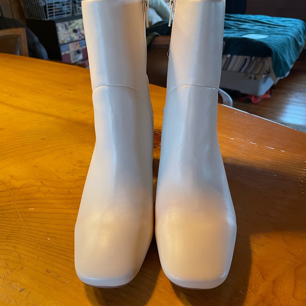 Nordstrom rack white booties - Picture 2 of 5